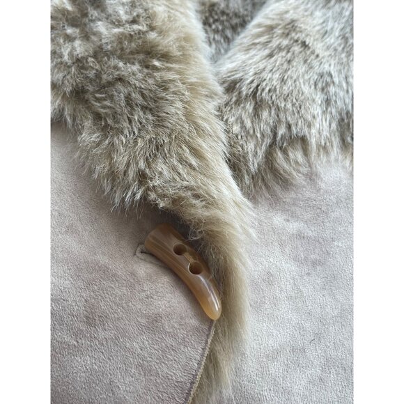 River island fur lined NEW vest outdoors  size US size 12 beige - Picture 8 of 11